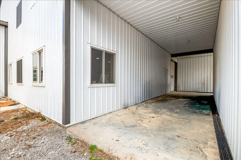 227 Callihan Road East Bernstadt KY 40729