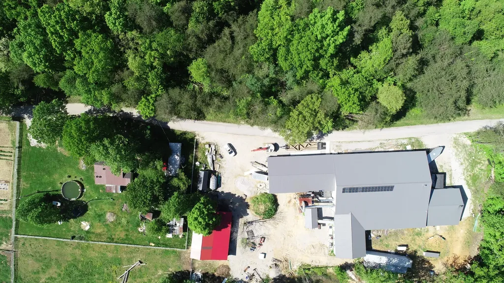 227 Callihan Road East Bernstadt KY 40729