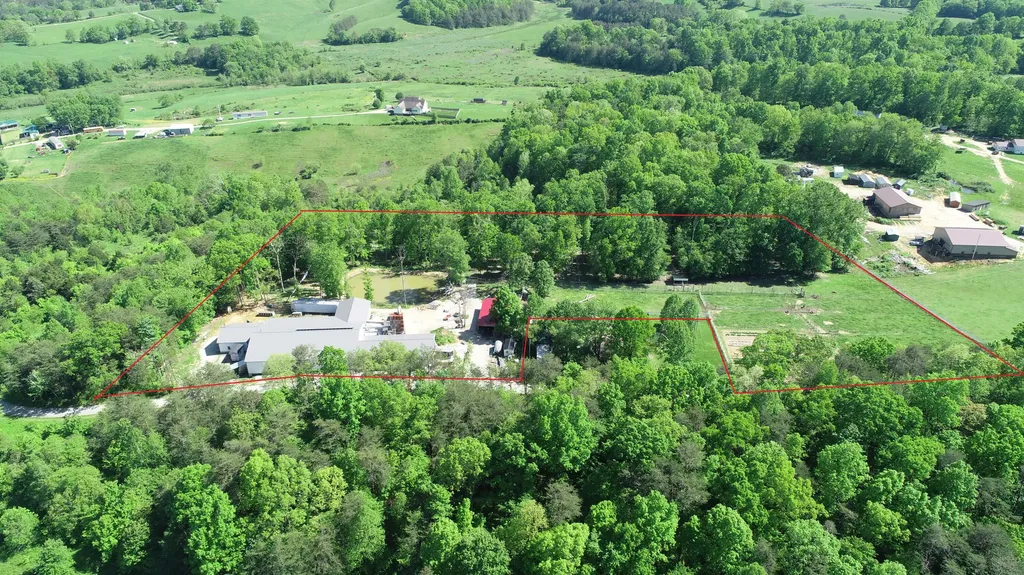 227 Callihan Road East Bernstadt KY 40729