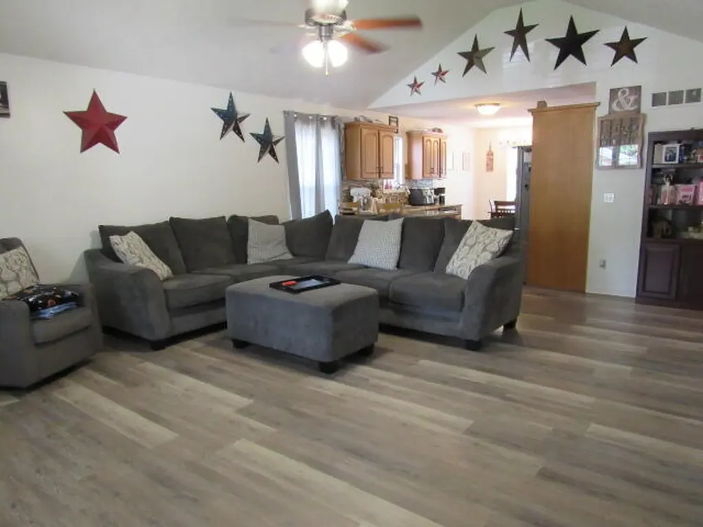106 Turnberry Drive Frankfort KY 40601
