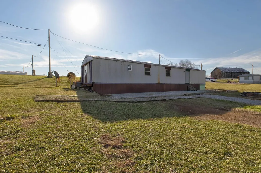 75 Long Lane Mt Sterling KY 40353