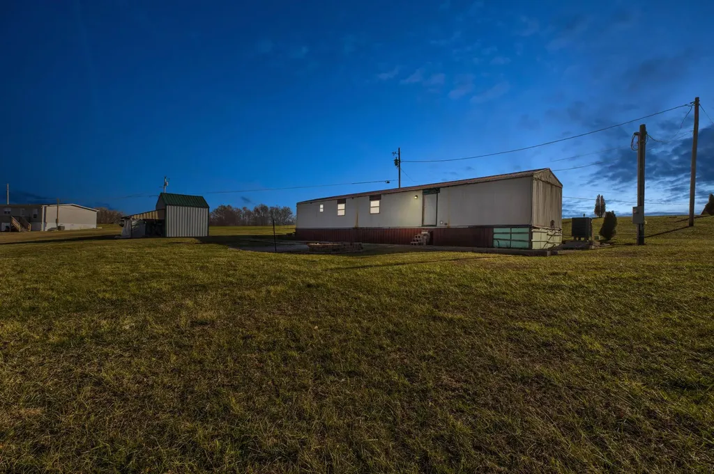 75 Long Lane Mt Sterling KY 40353