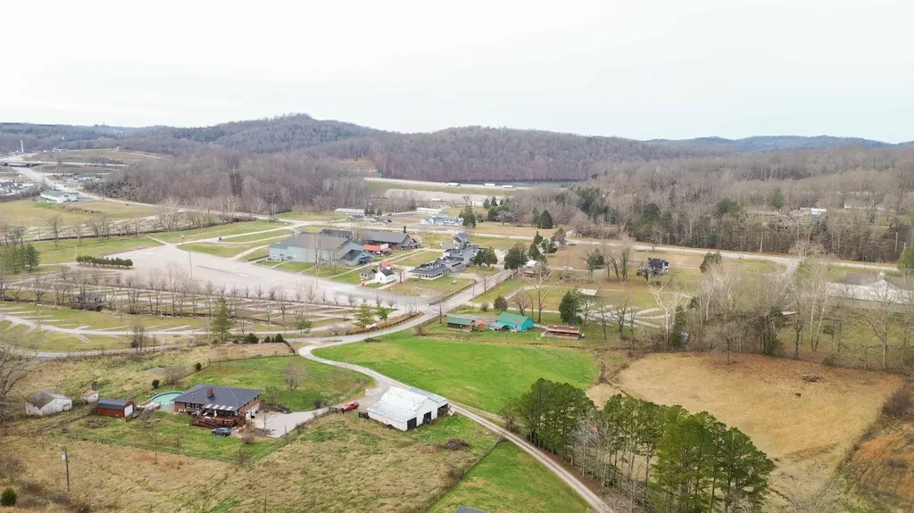 145 Hummel Road Mt Vernon KY 40456