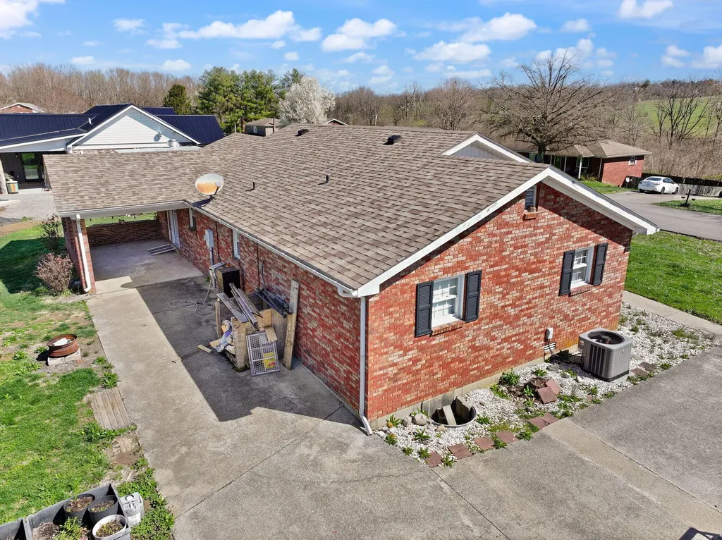 157 Estes Drive Lancaster KY 40444