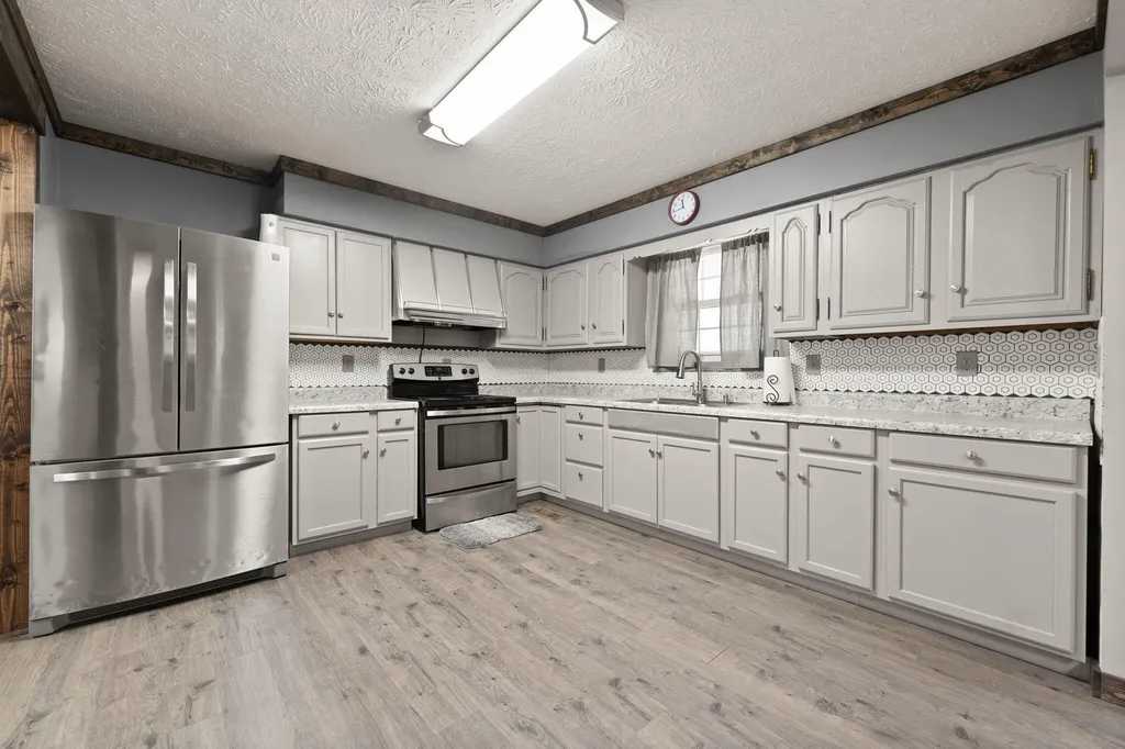 157 Estes Drive Lancaster KY 40444