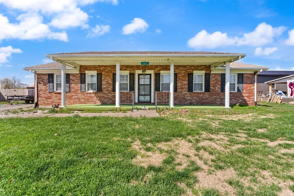 157 Estes Drive Lancaster KY 40444