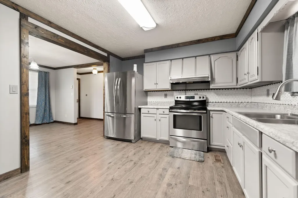 157 Estes Drive Lancaster KY 40444