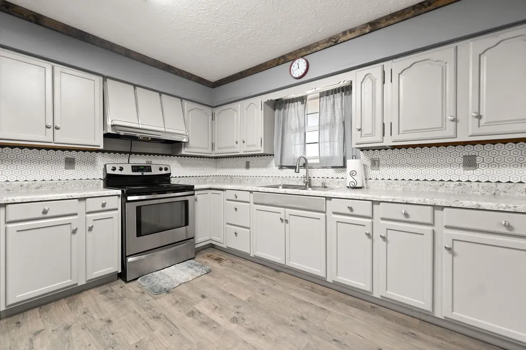 157 Estes Drive Lancaster KY 40444