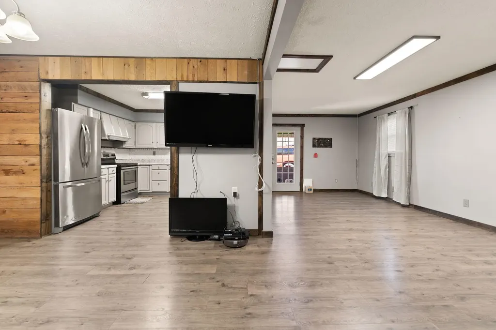 157 Estes Drive Lancaster KY 40444
