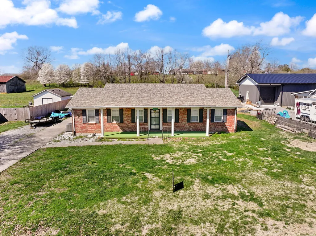 157 Estes Drive Lancaster KY 40444