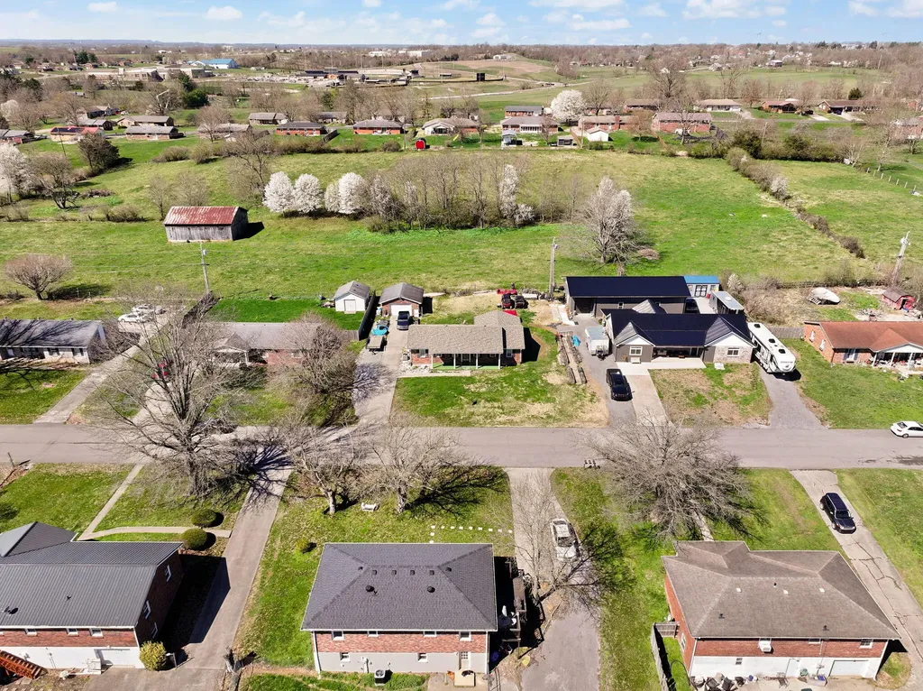 157 Estes Drive Lancaster KY 40444