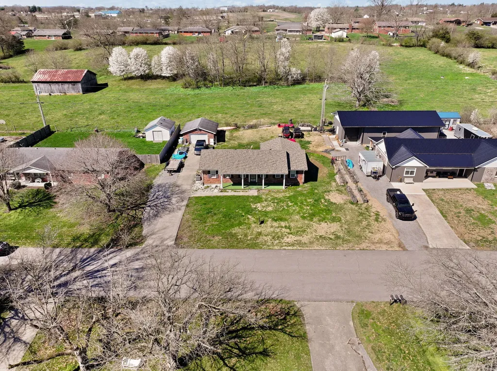 157 Estes Drive Lancaster KY 40444