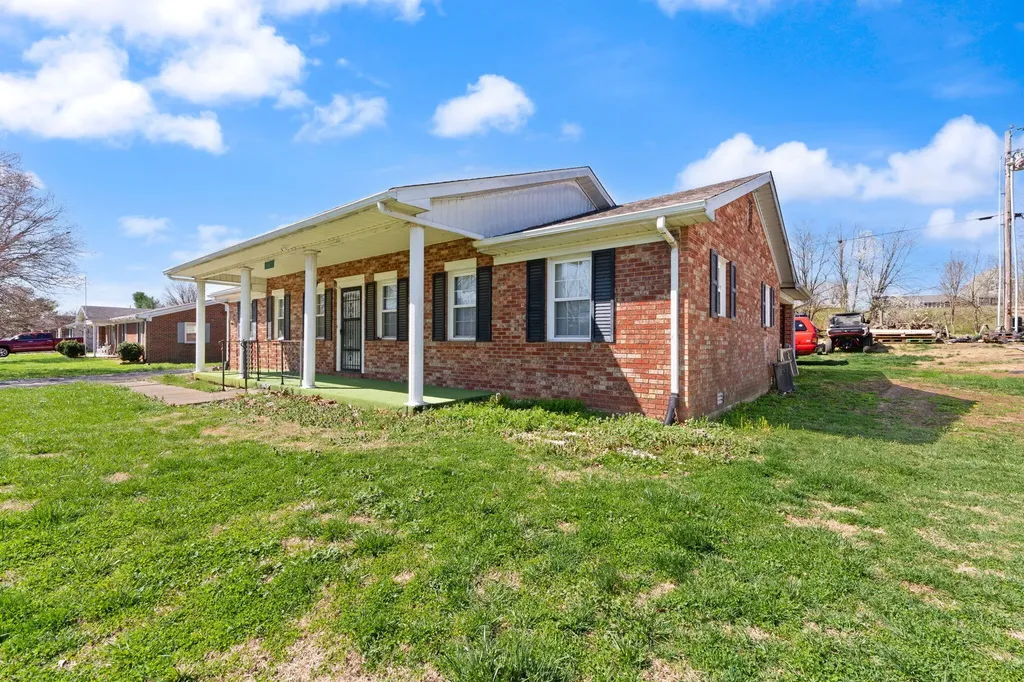 157 Estes Drive Lancaster KY 40444