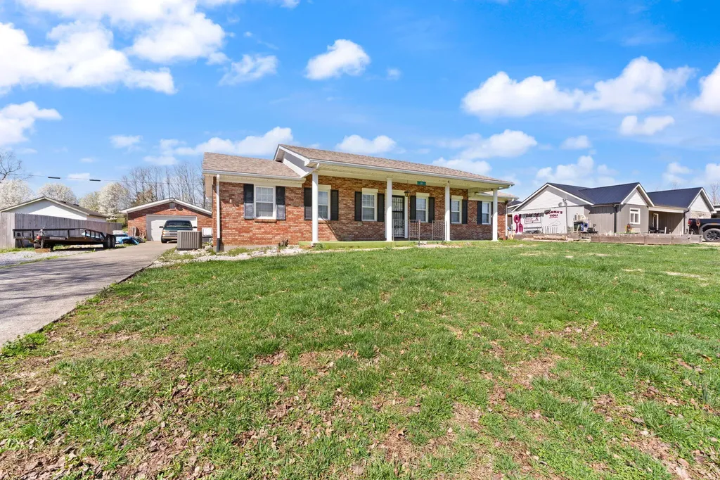 157 Estes Drive Lancaster KY 40444
