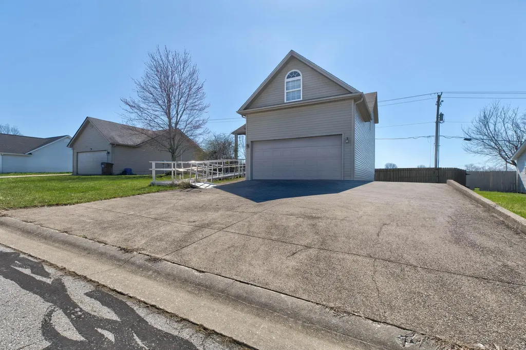112 Augusta Drive Mt Sterling KY 40353