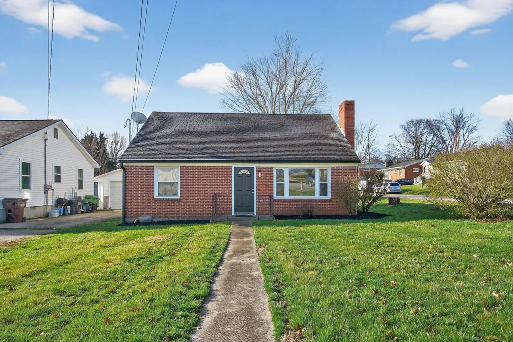 1407 Ironworks Road Winchester KY 40391