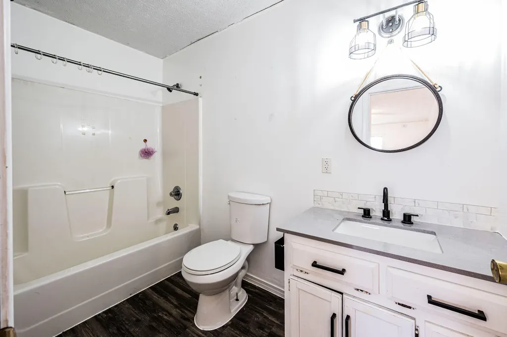 1432 Dearing Road Glasgow KY 42141