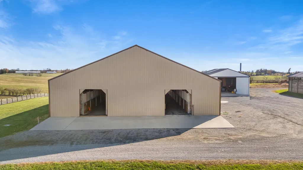 4487 Louisville Road Salvisa KY 40372