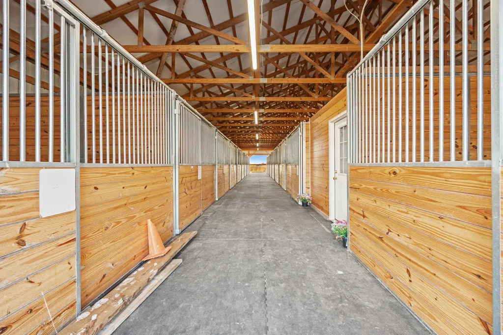 4487 Louisville Road Salvisa KY 40372
