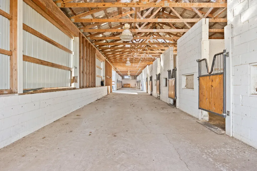 4487 Louisville Road Salvisa KY 40372