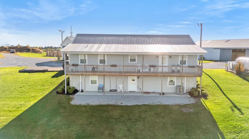 4487 Louisville Road Salvisa KY 40372