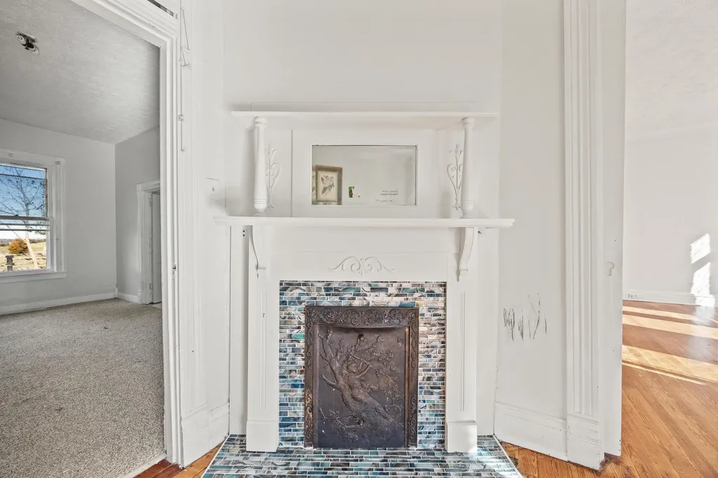 4487 Louisville Road Salvisa KY 40372