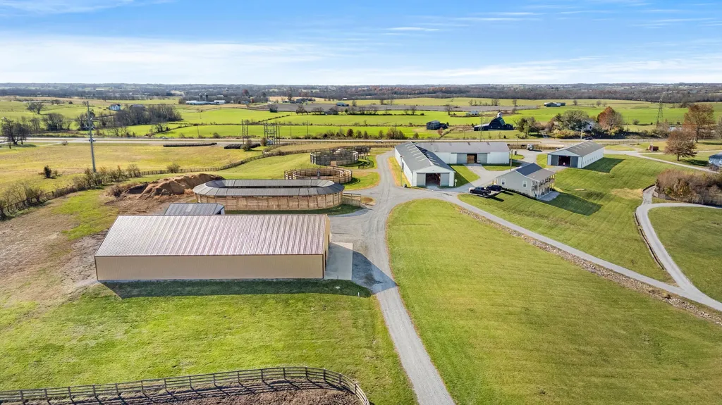 4487 Louisville Road Salvisa KY 40372