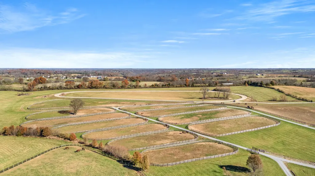 4487 Louisville Road Salvisa KY 40372