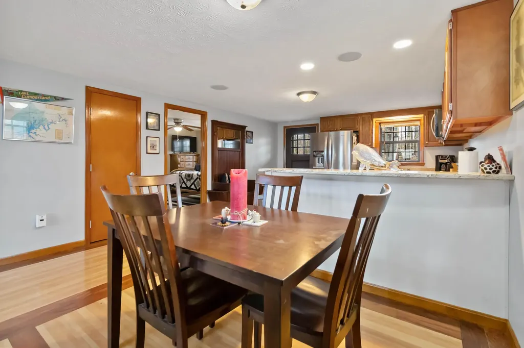 17 Old Jamestown Road Russell Springs KY 42642