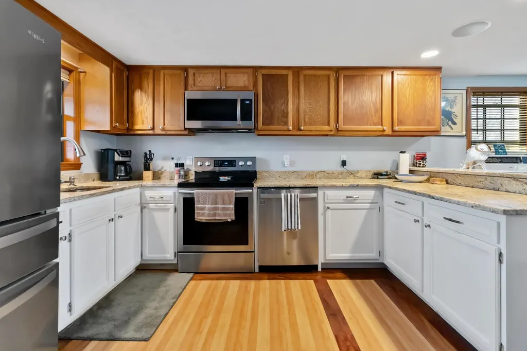 17 Old Jamestown Road Russell Springs KY 42642