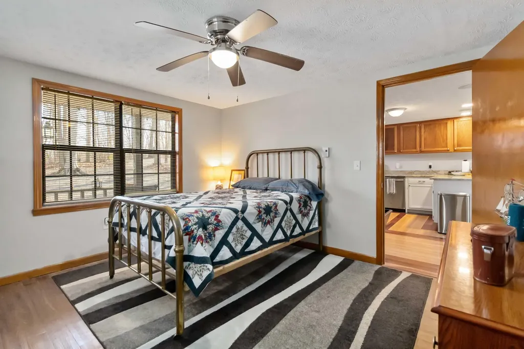 17 Old Jamestown Road Russell Springs KY 42642