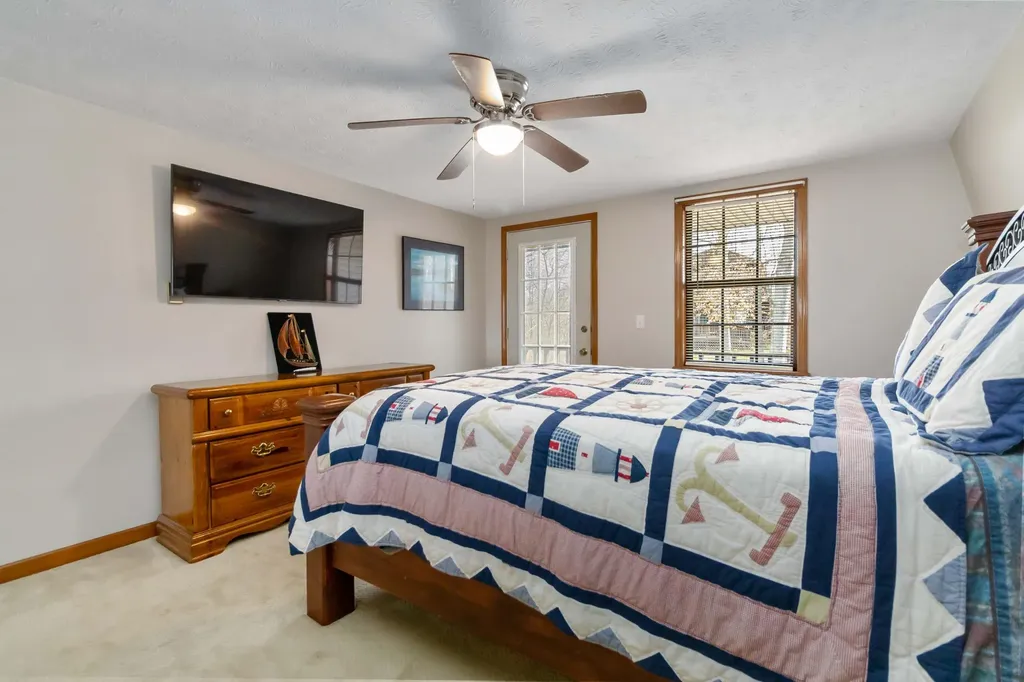17 Old Jamestown Road Russell Springs KY 42642