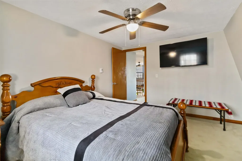 17 Old Jamestown Road Russell Springs KY 42642
