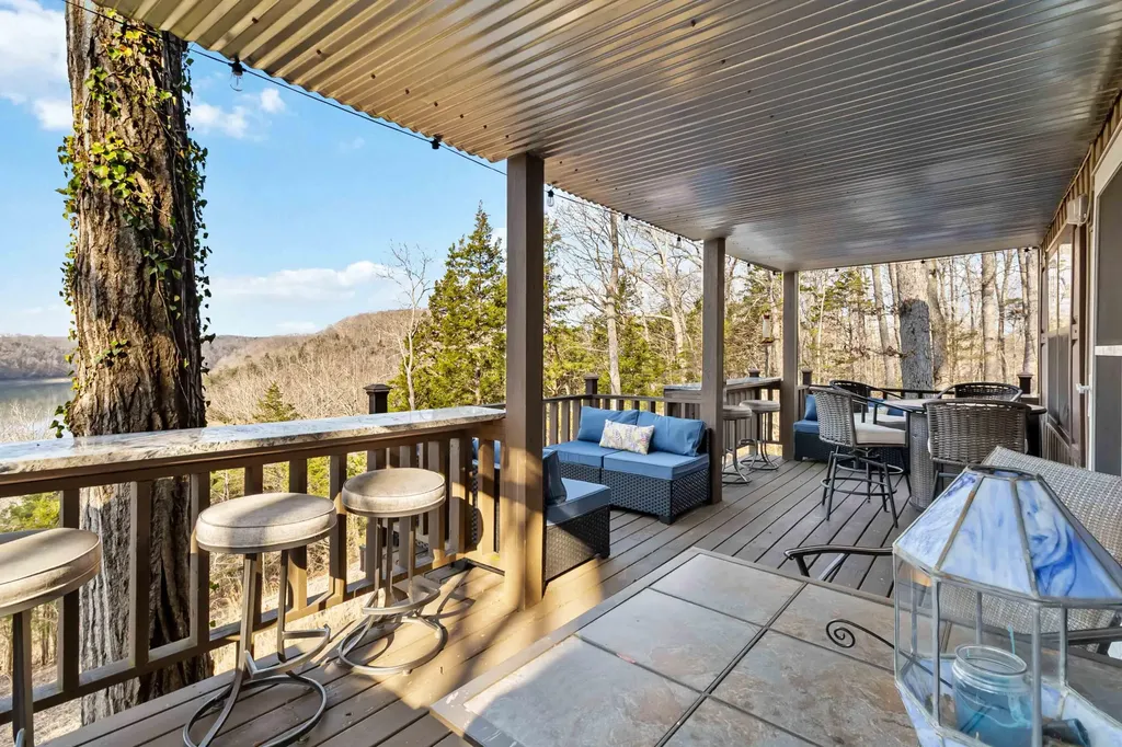 17 Old Jamestown Road Russell Springs KY 42642
