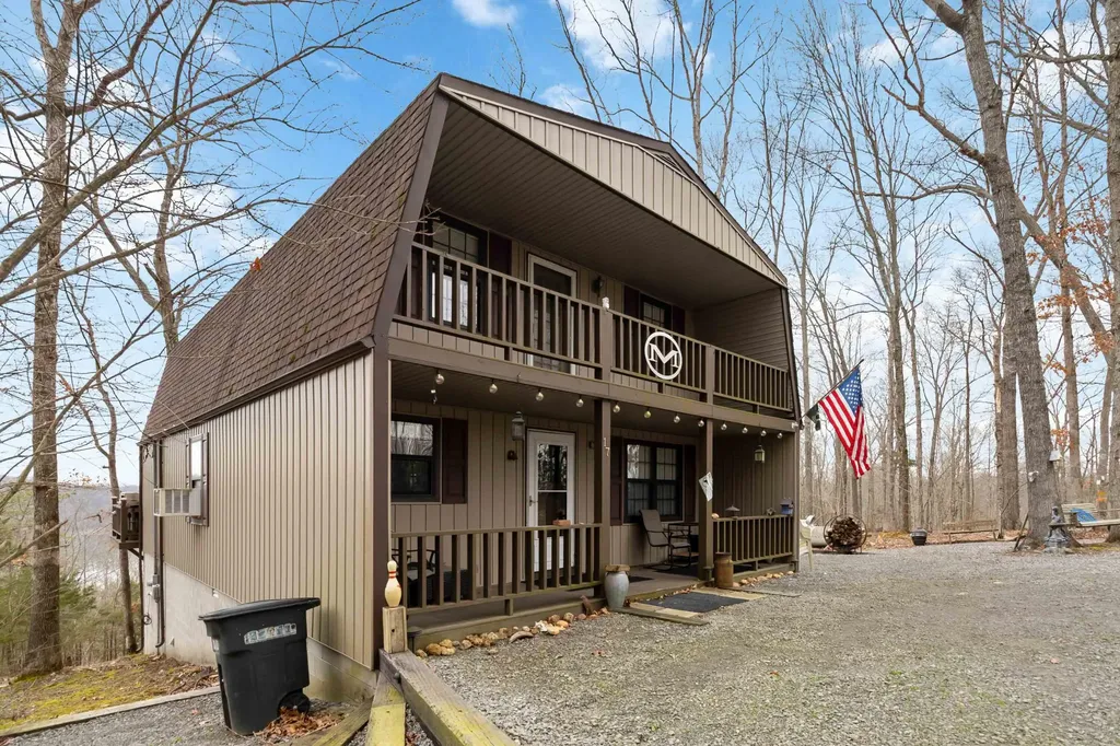 17 Old Jamestown Road Russell Springs KY 42642