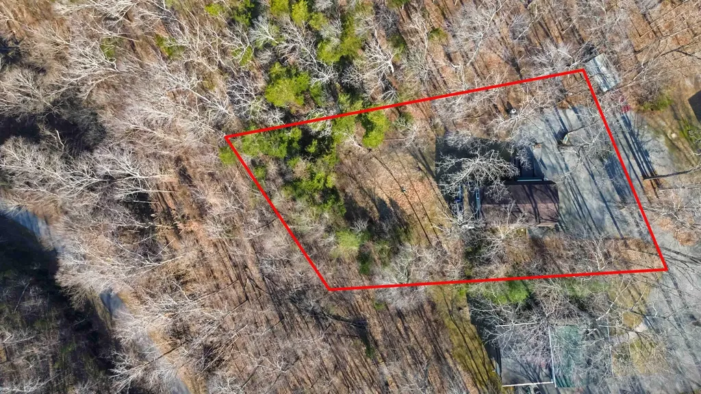 17 Old Jamestown Road Russell Springs KY 42642