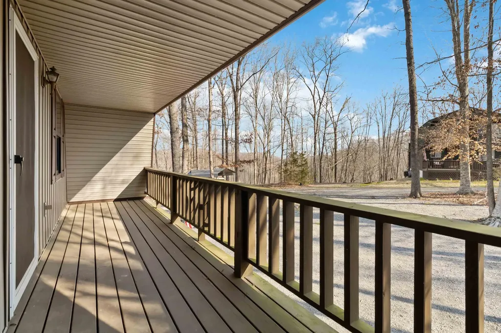 17 Old Jamestown Road Russell Springs KY 42642