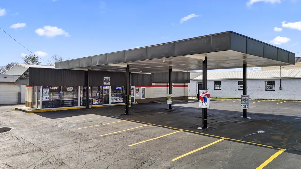 206 E Main Street Mt Sterling KY 40353