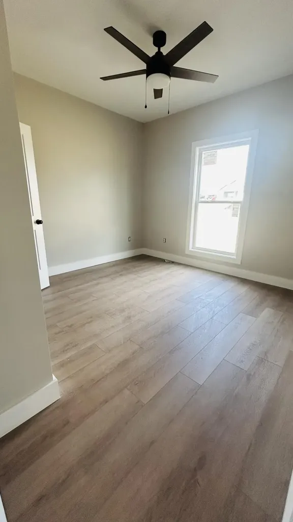 123 Gray Bird Lane London KY 40741