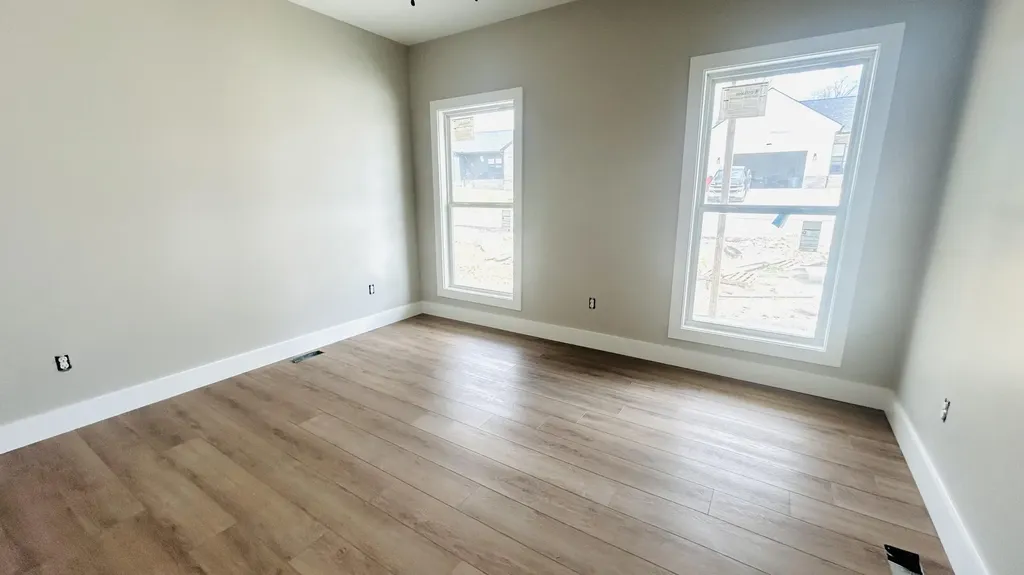 123 Gray Bird Lane London KY 40741