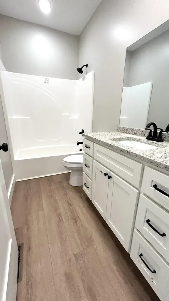 123 Gray Bird Lane London KY 40741