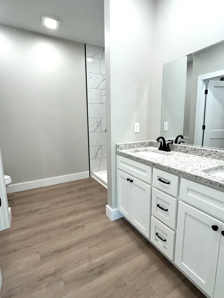 123 Gray Bird Lane London KY 40741