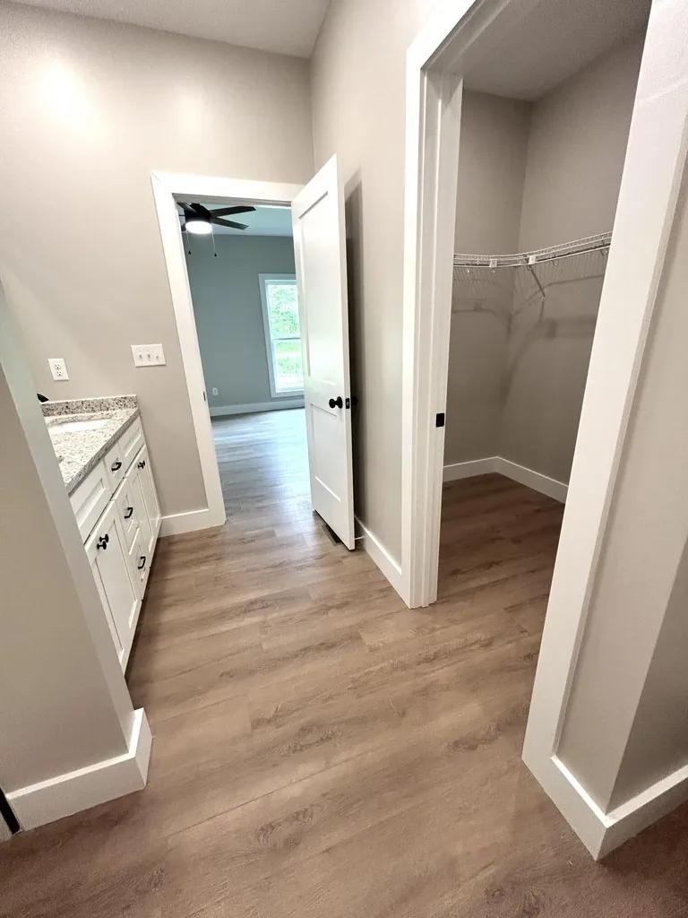 123 Gray Bird Lane London KY 40741
