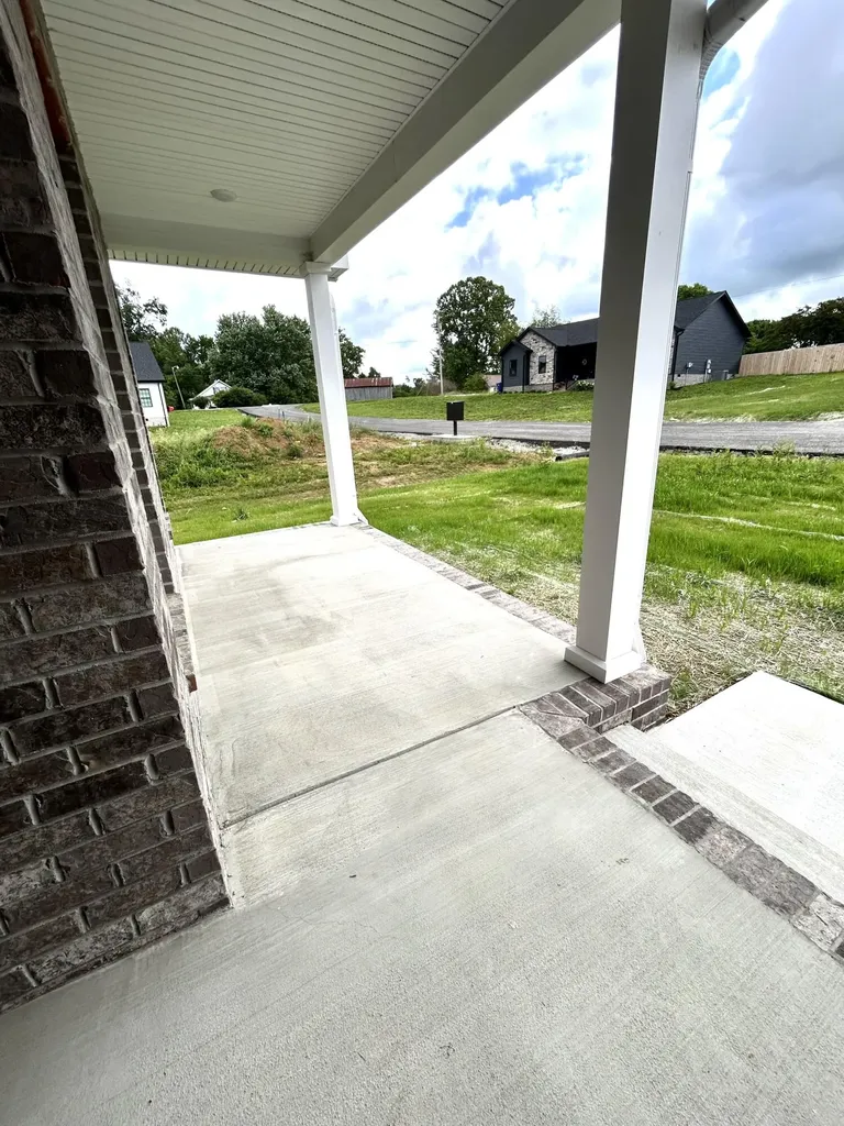 123 Gray Bird Lane London KY 40741