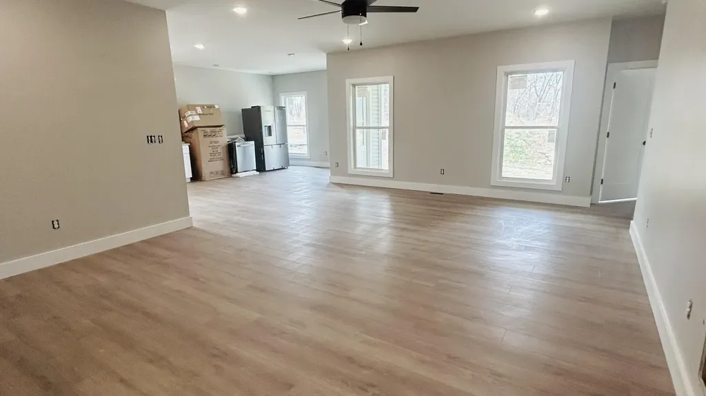 123 Gray Bird Lane London KY 40741