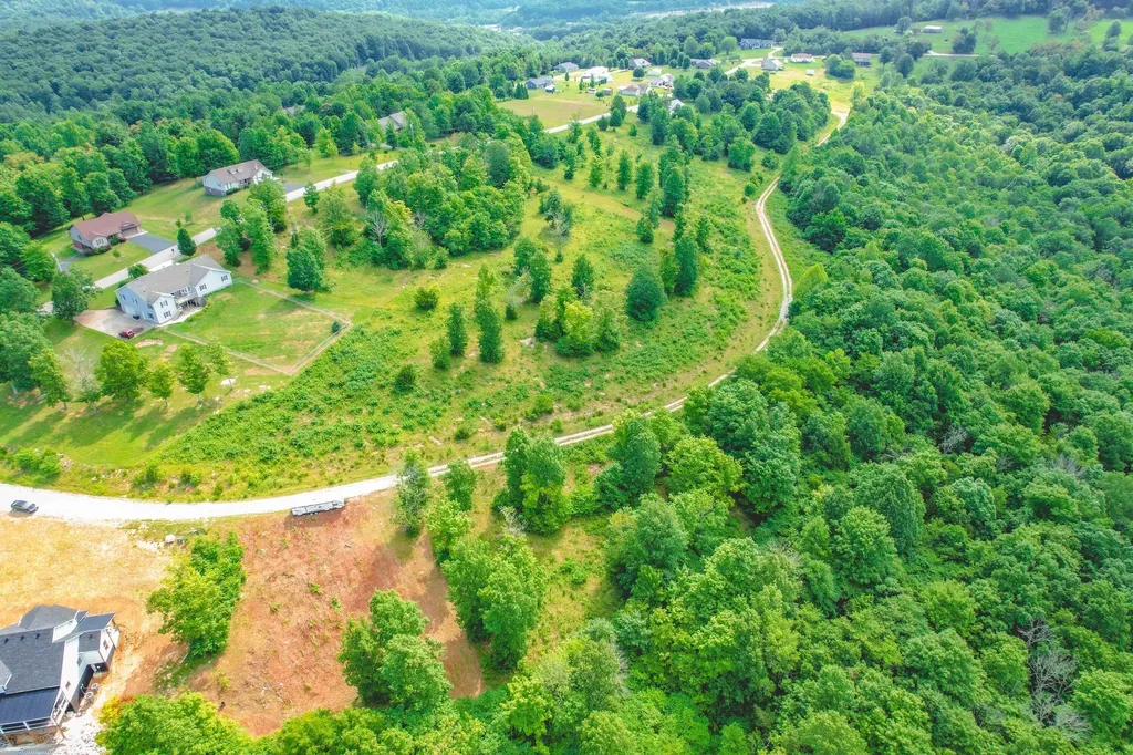 26 Green Meadow Lane Mt Vernon KY 40456