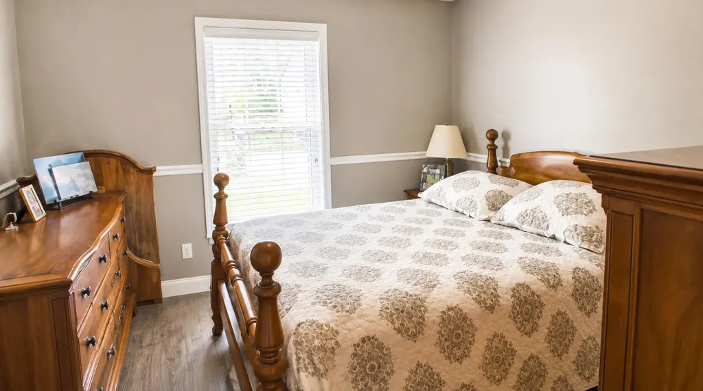 138 Old Post Road Paris KY 40361