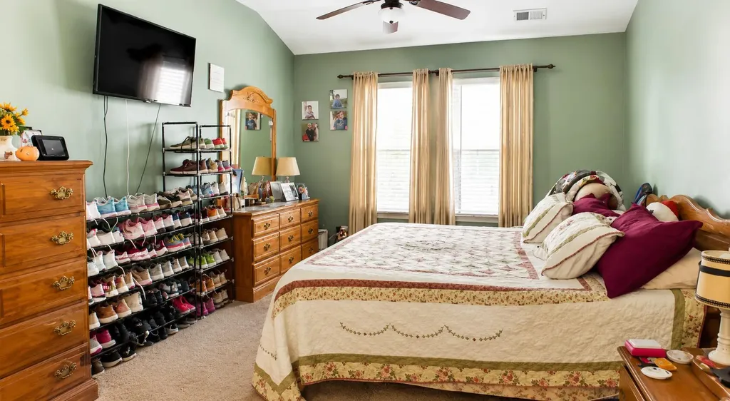 138 Old Post Road Paris KY 40361