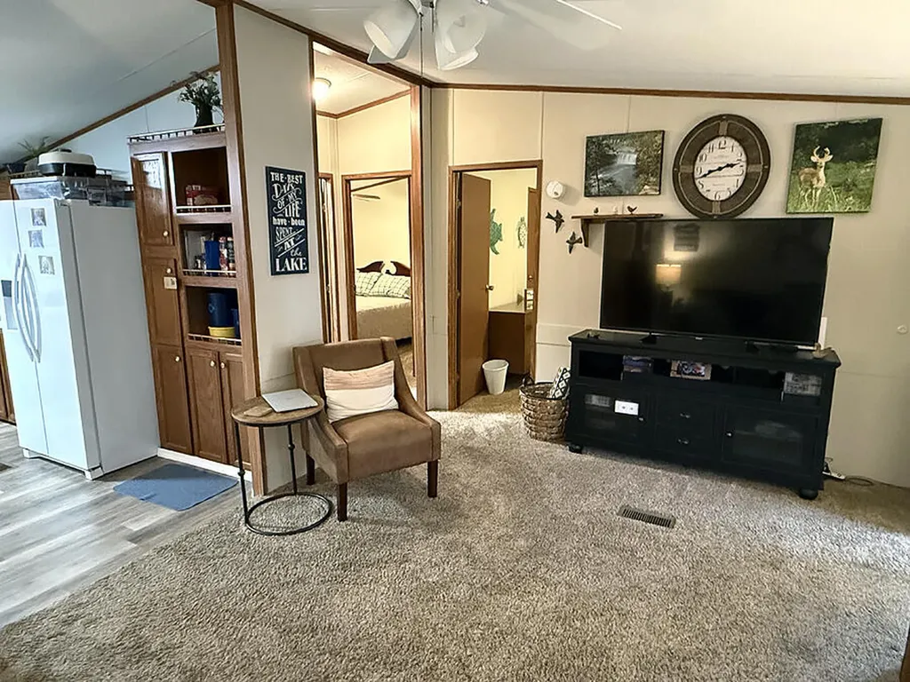 65 S Lake Drive Burnside KY 42519