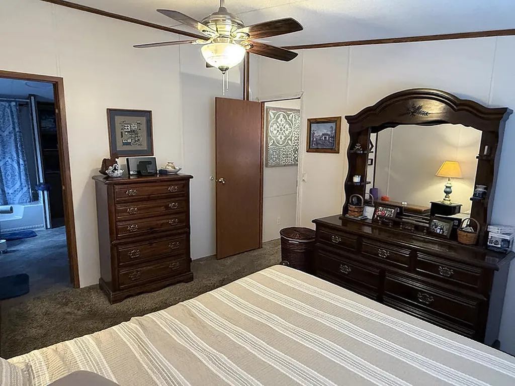65 S Lake Drive Burnside KY 42519